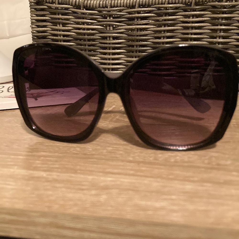 New!!!Jessica Simpson Sunglasses